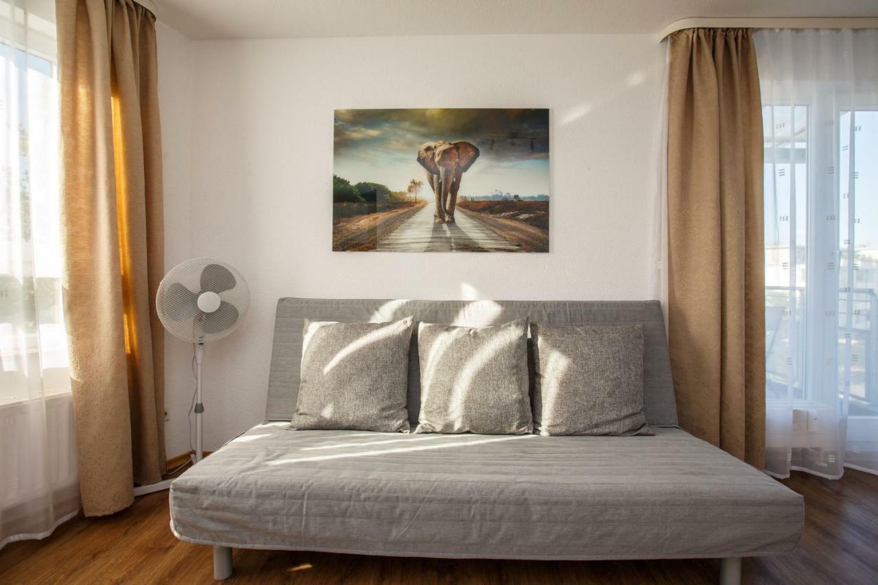 Outlet-Apartment Metzingen Метцинген Экстерьер фото