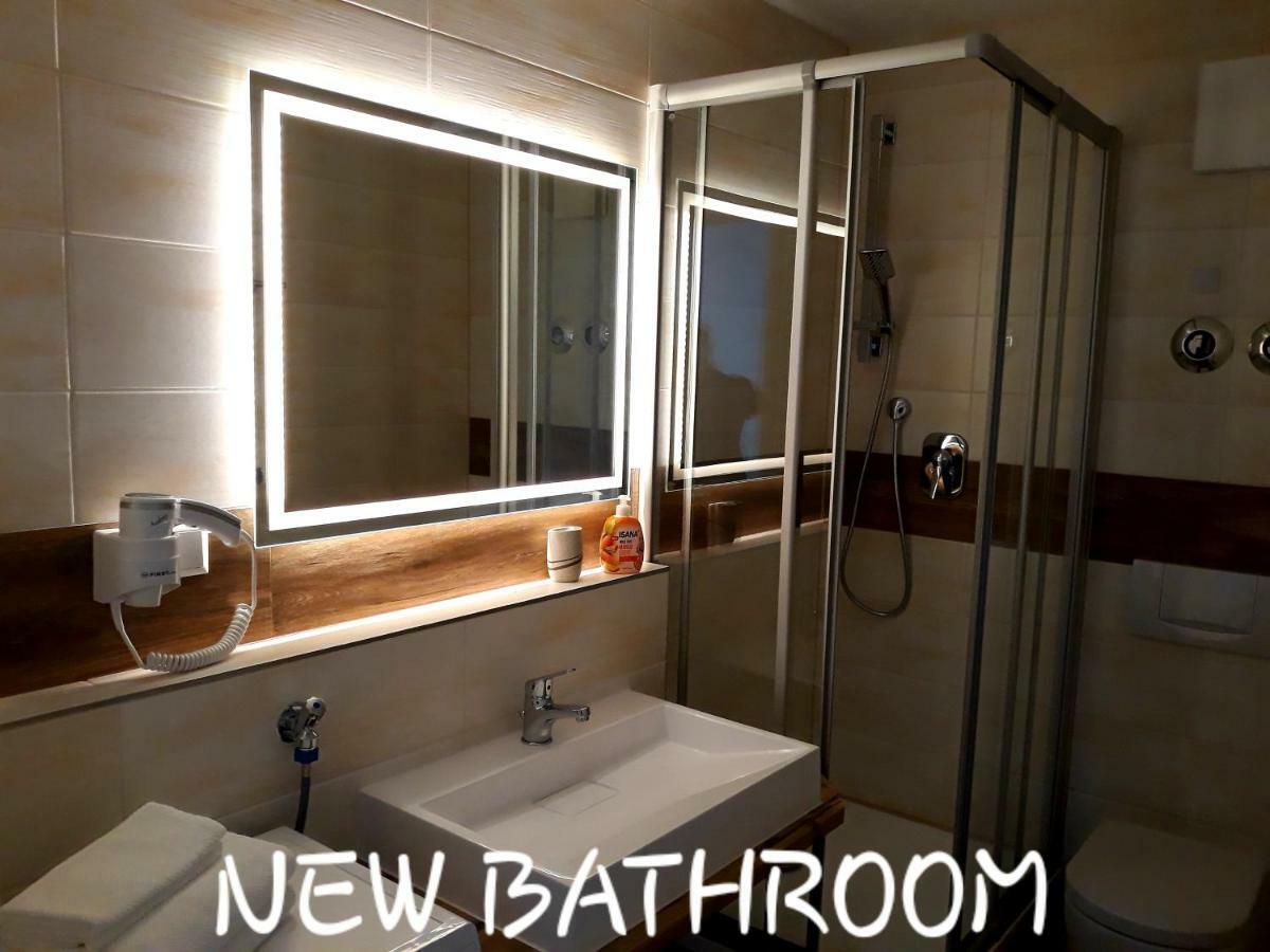 Outlet-Apartment Metzingen Метцинген Экстерьер фото